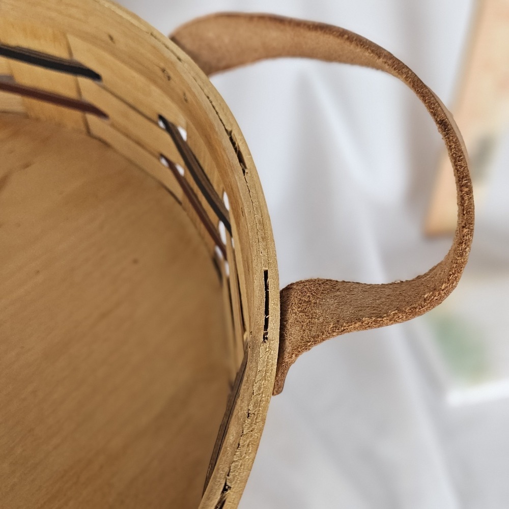Peterboro Basket Co Casserole Holder Lazy Susan with Leather Handles Red 12" - Picture 5 of 7